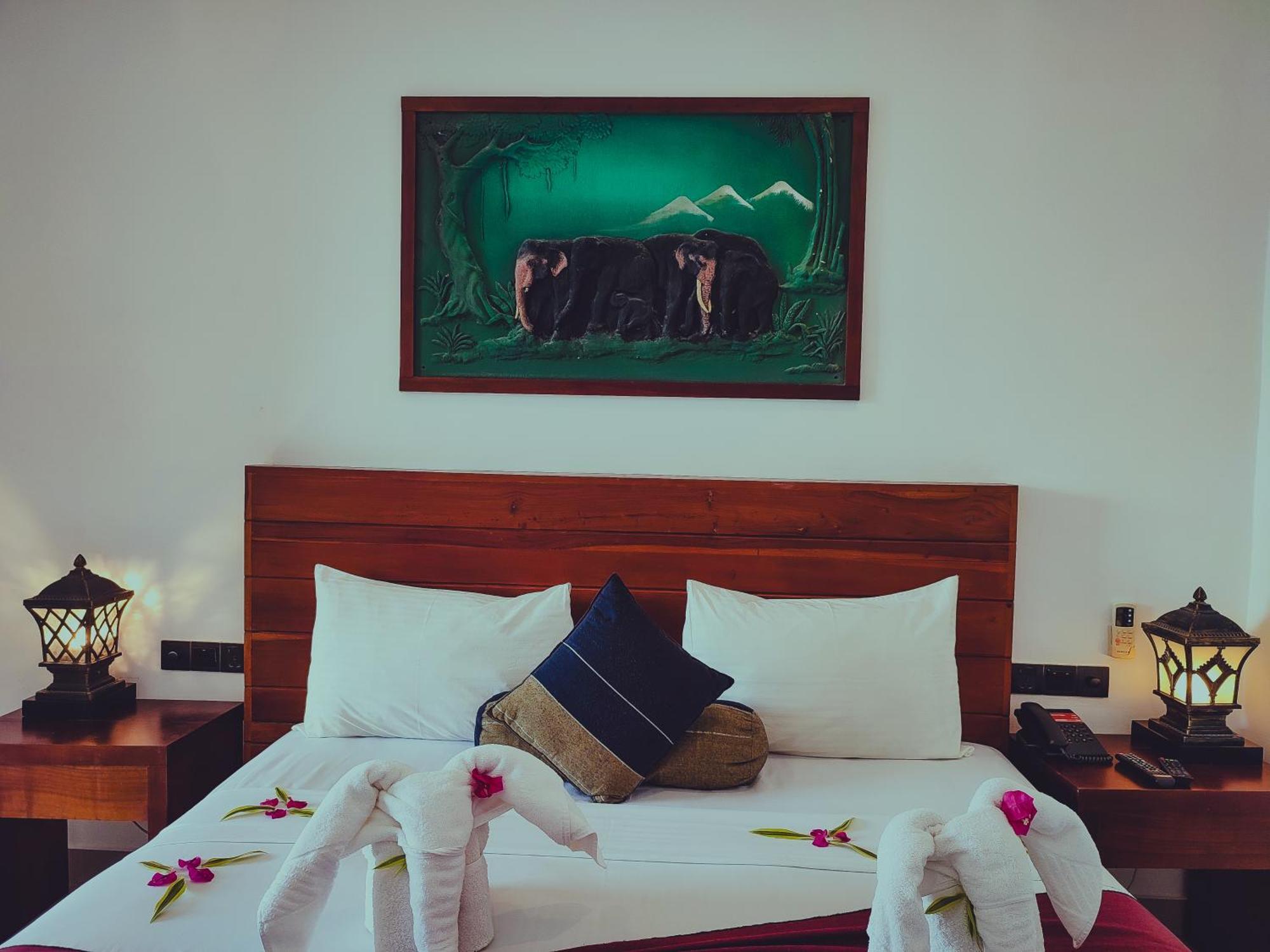 Hotel Elephant Park - New Deal! Half Off Airport Pickups Available Пиннавела Экстерьер фото