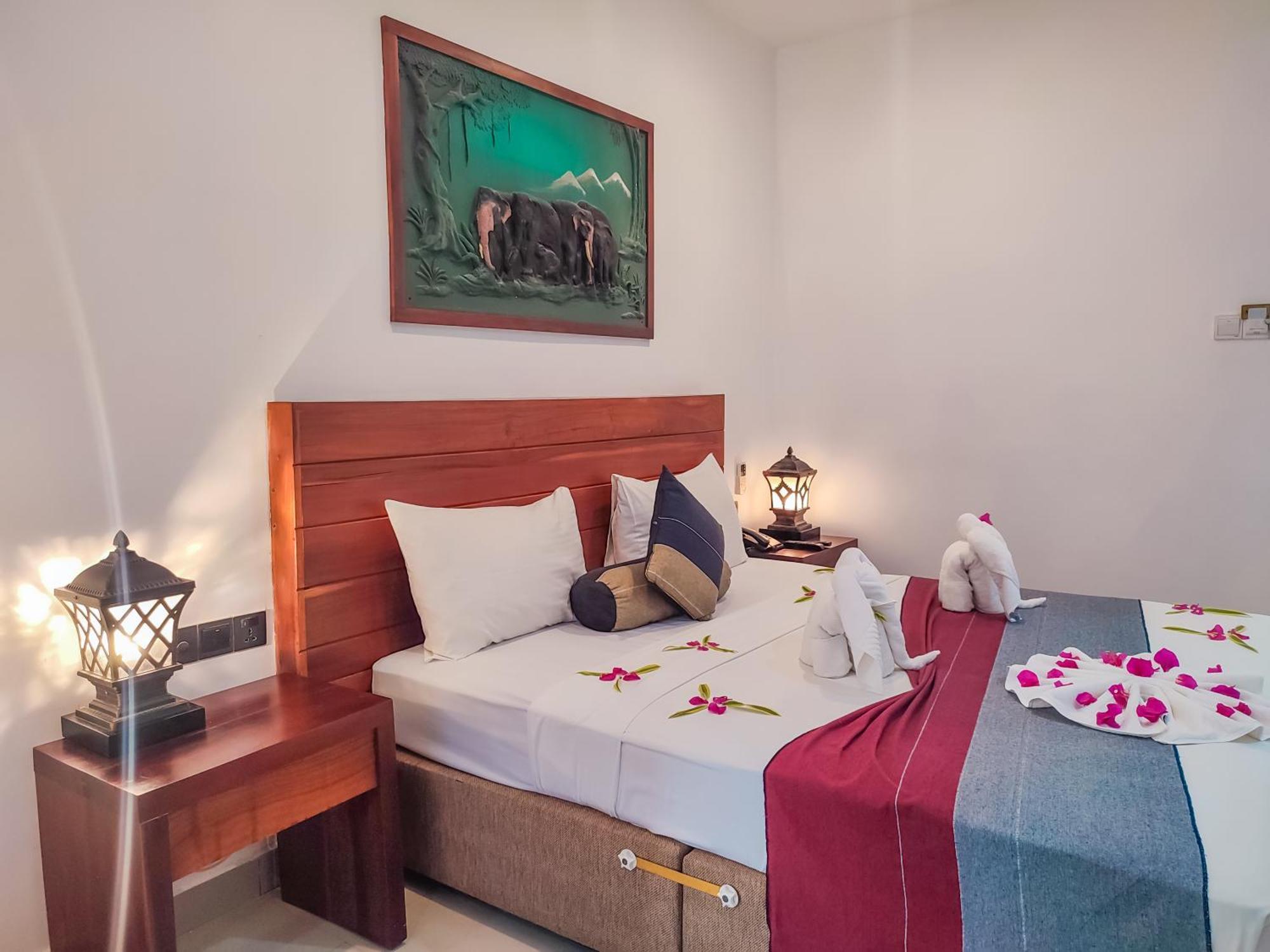 Hotel Elephant Park - New Deal! Half Off Airport Pickups Available Пиннавела Экстерьер фото